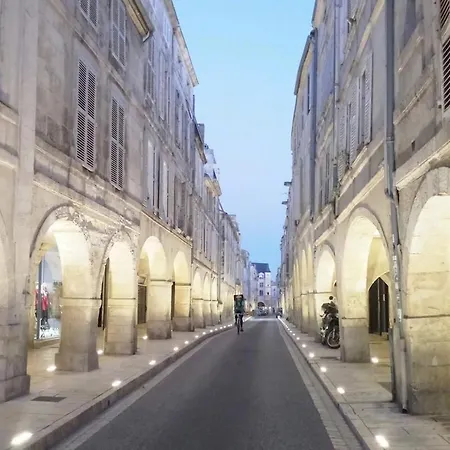 Au Coeur De Avec Parking Apartment *